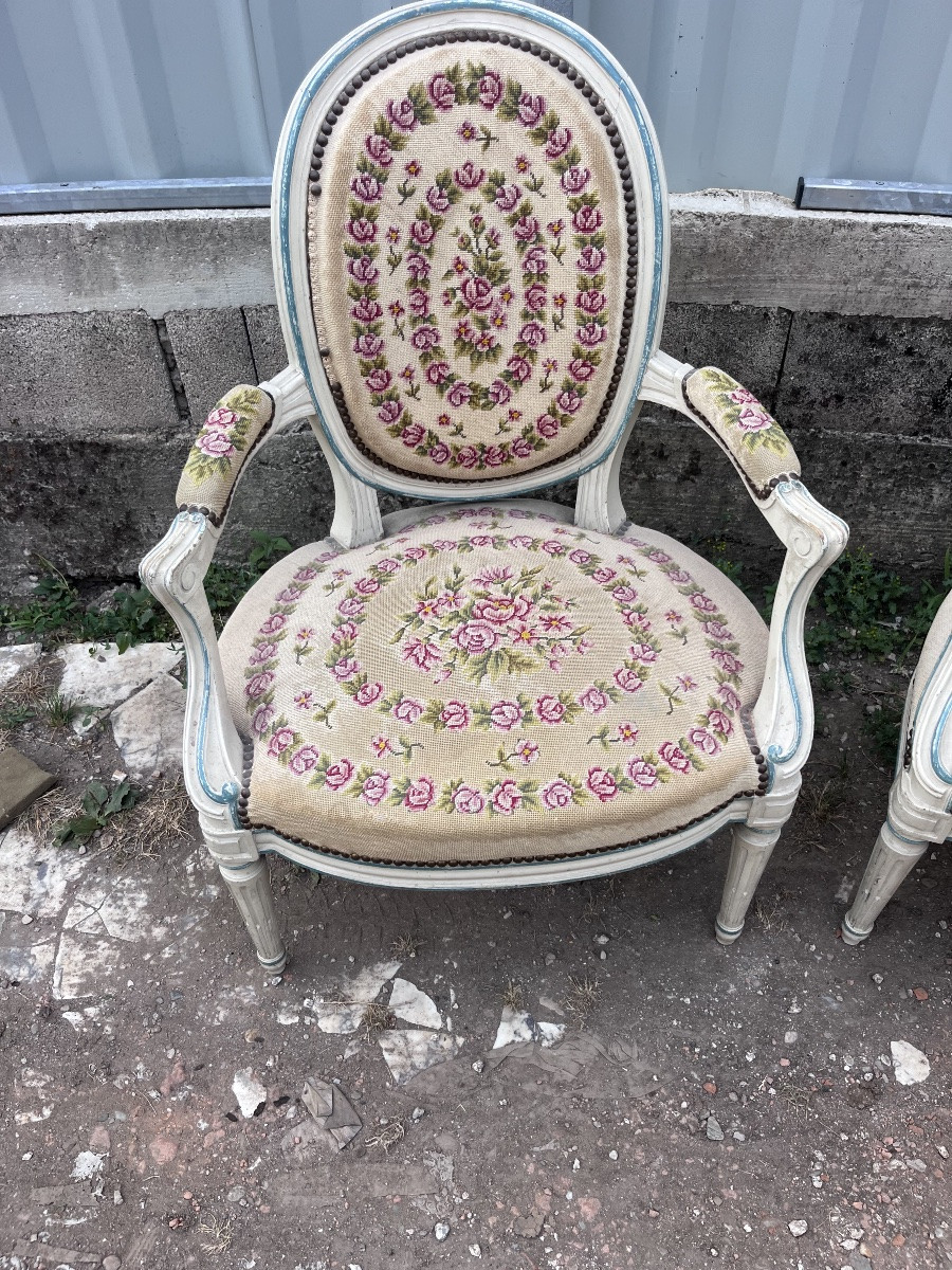 Paire de fauteuils de style Louis XVI -photo-2
