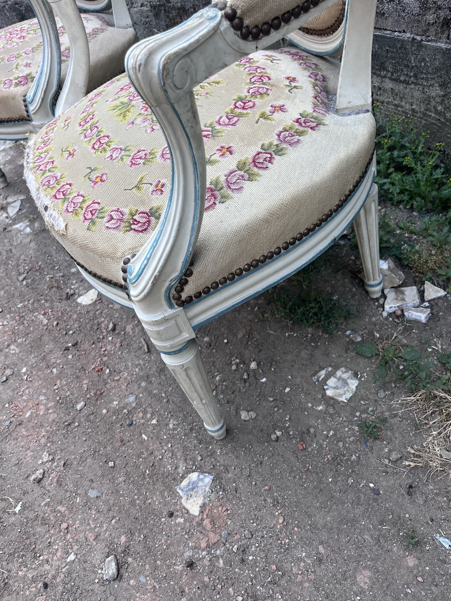 Paire de fauteuils de style Louis XVI -photo-4