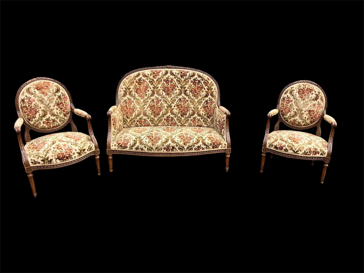 Louis XVI Style Living Room 