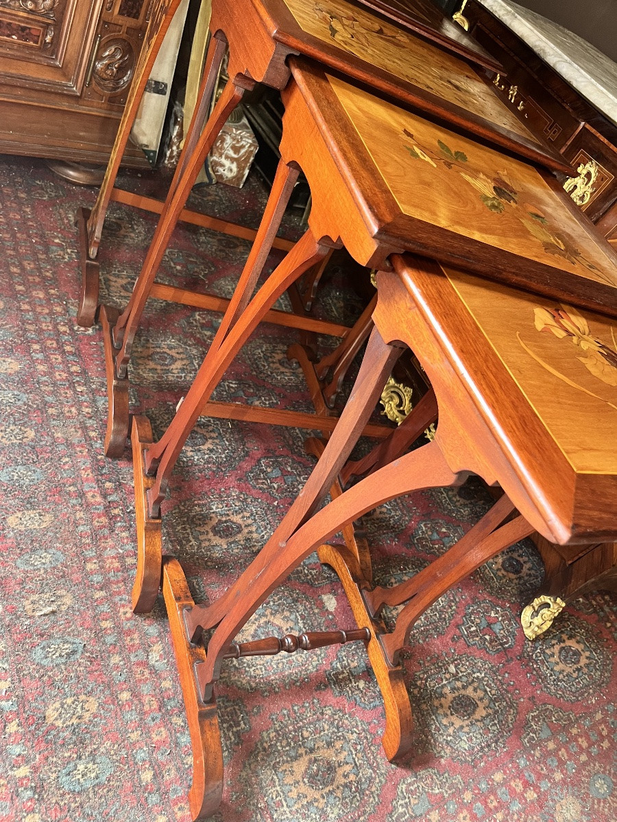 Nancy School Nesting Table -photo-4