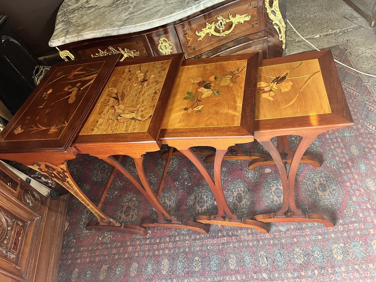 Nancy School Nesting Table 