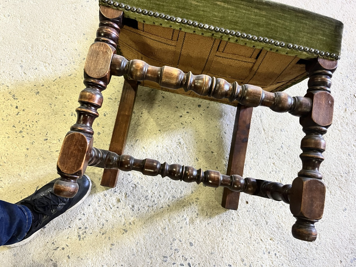 Six Louis XIII Style Chairs -photo-1