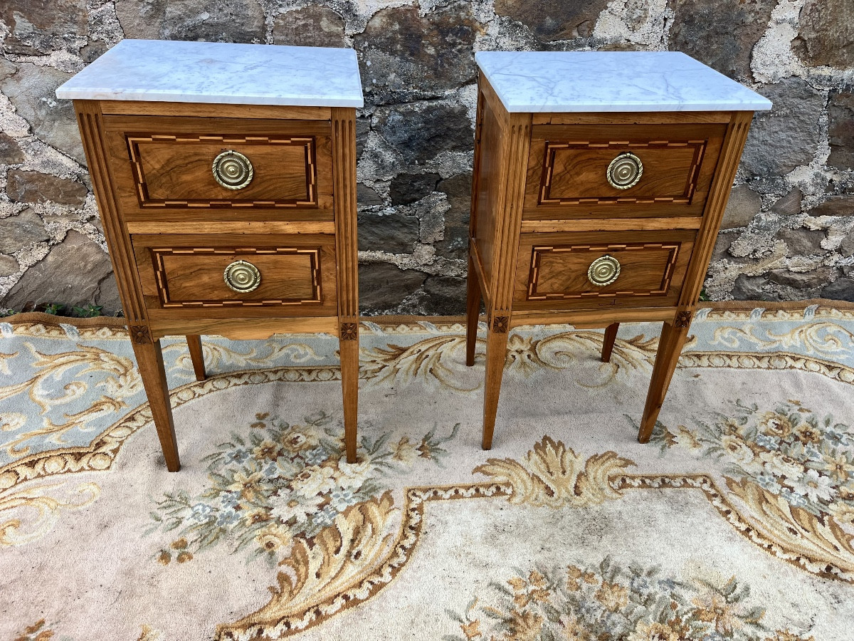 Paire de grands chevets louis XVI 