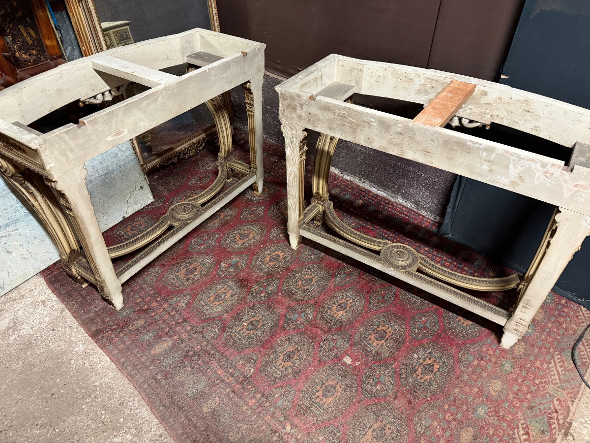 Paire de consoles de style Louis XVI -photo-8
