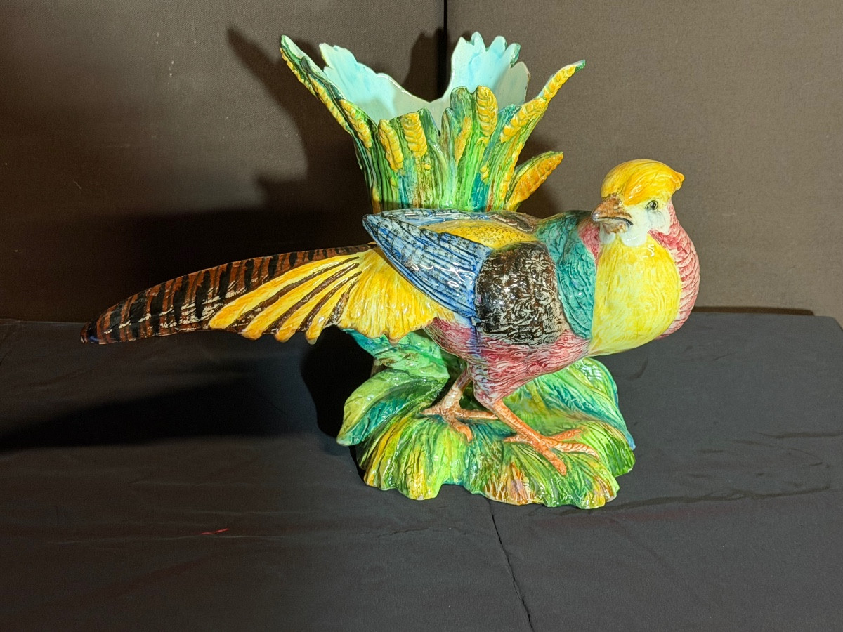 Vase faisan en barbotine attribué à Gerome Massier 