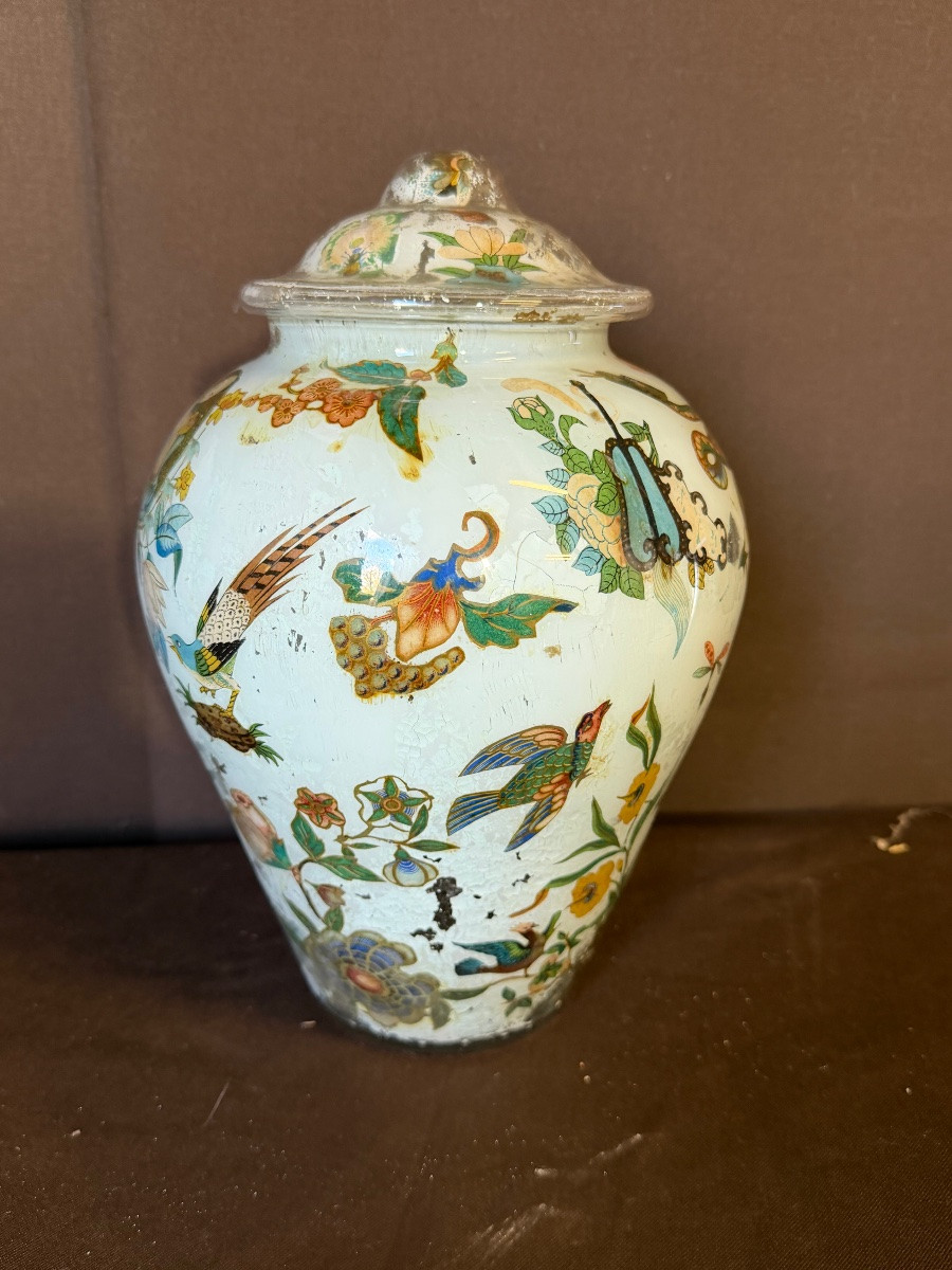 Covered Vase In Iglooized Glass -photo-1