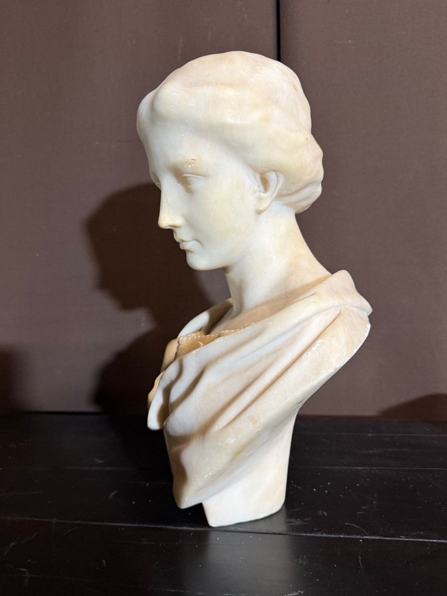 Buste de jeune fille en albâtre -photo-2