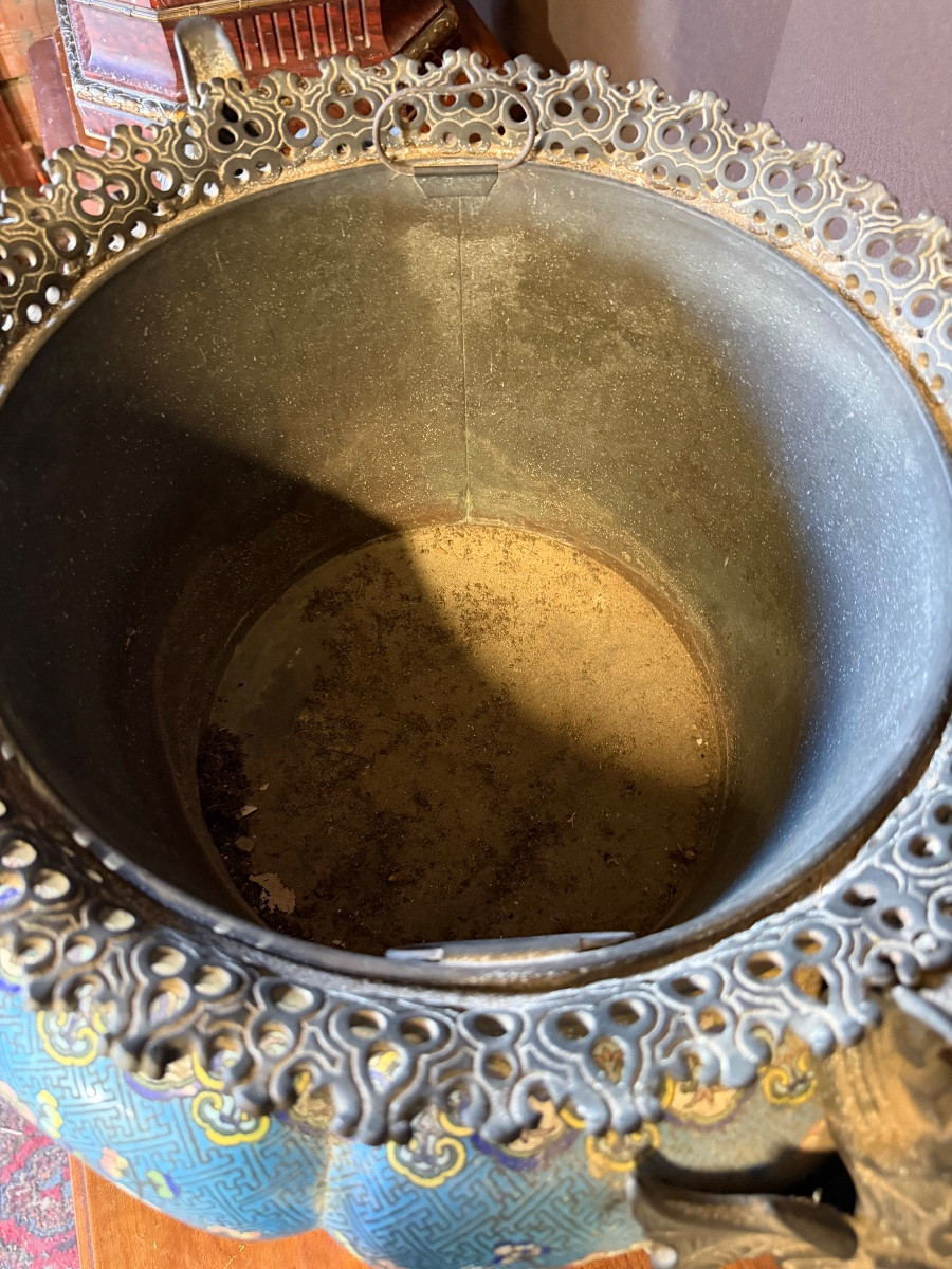 Important cache pas en bronze cloisonné -photo-4