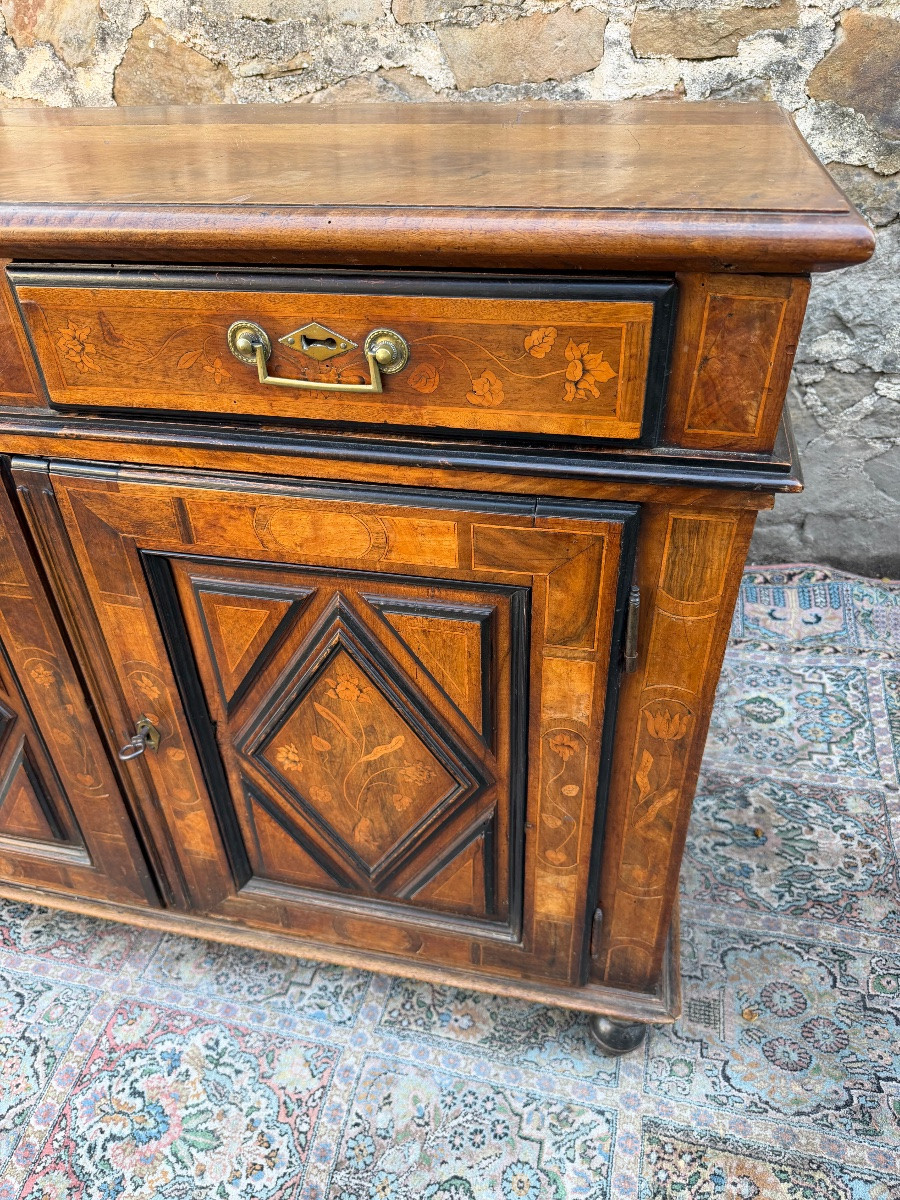 Buffet Louis XIII en marqueterie languedocienne -photo-4
