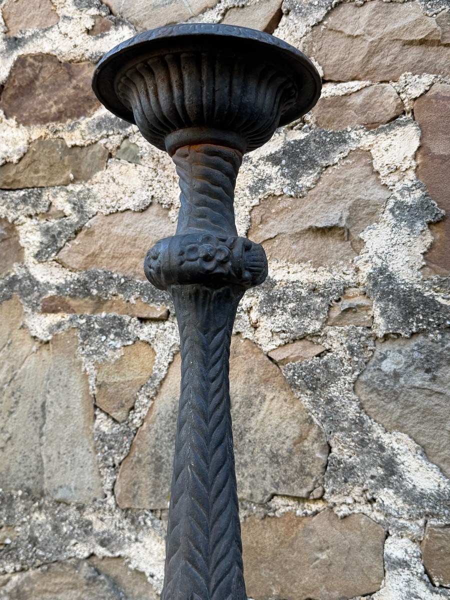 Importante paire de pique cierge en fonte -photo-1