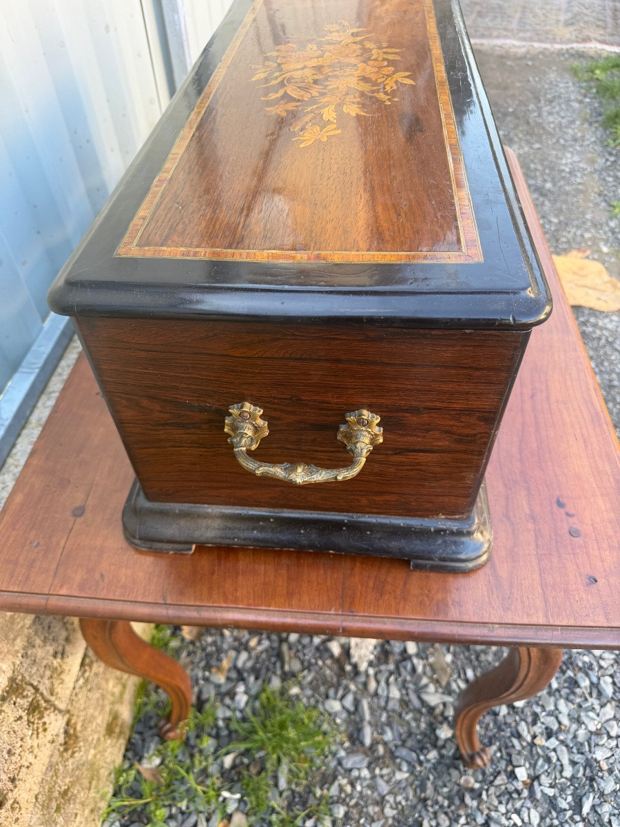 Important Music Box To Be Restored -photo-3