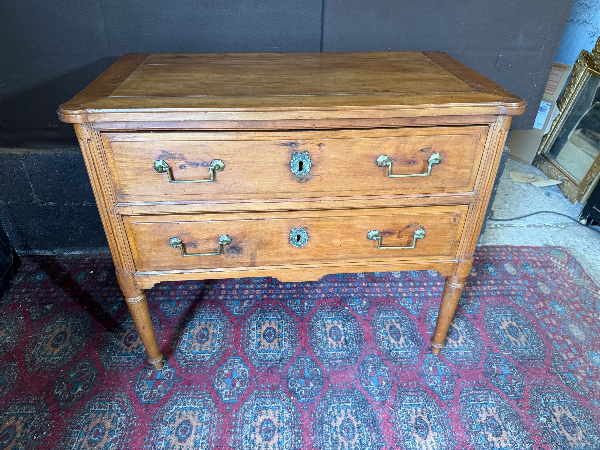 Petite commode sauteuse d’époque Louis XVI 