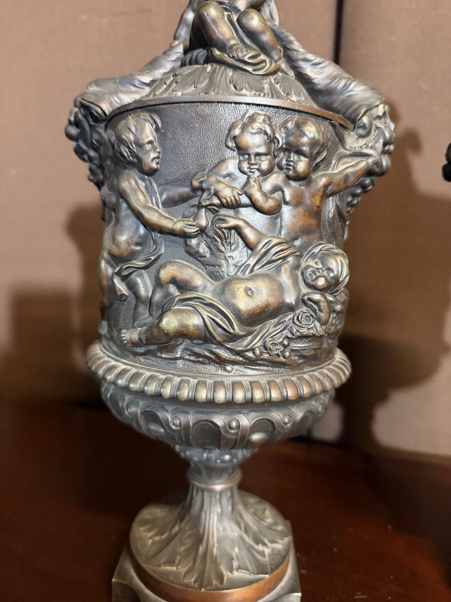 Pair Of Bronze Cassolettes Decorated With Cherubs-photo-3