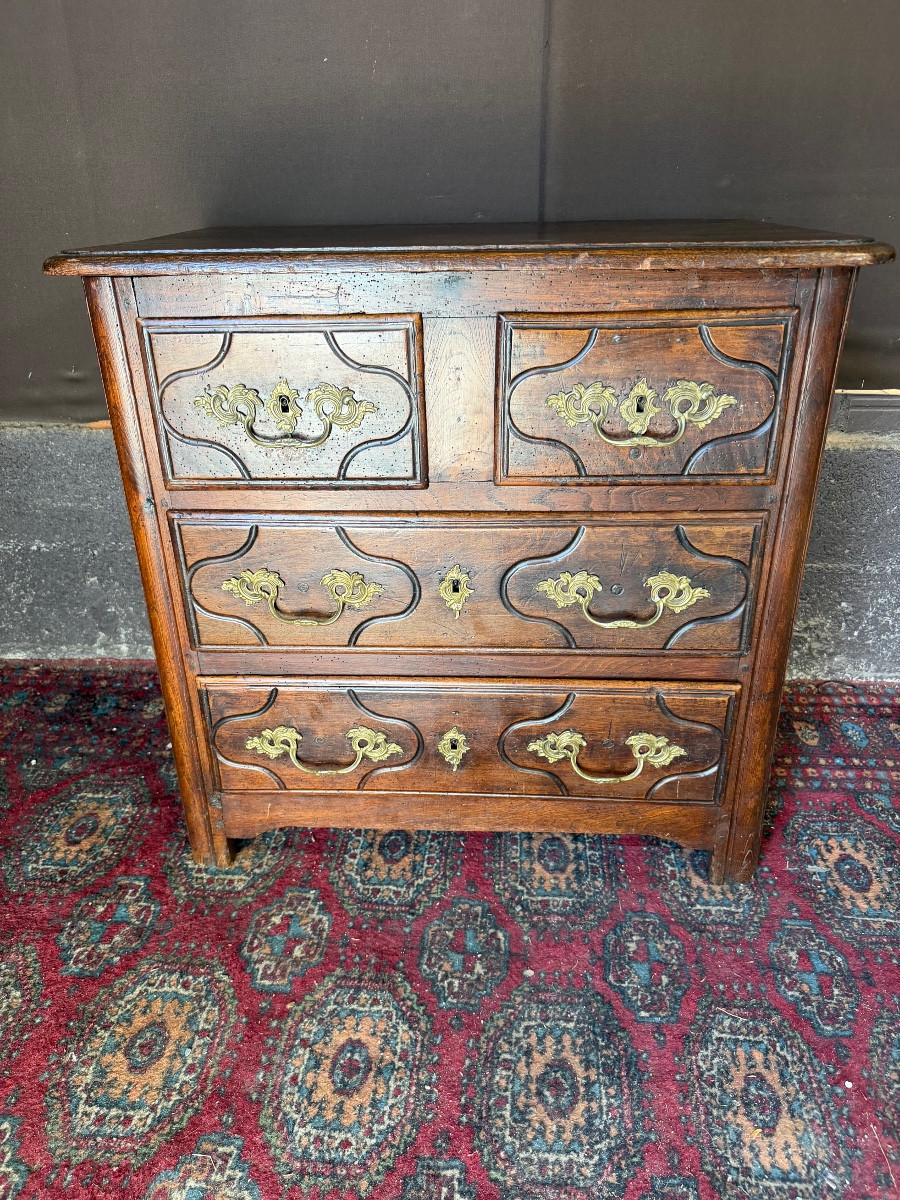 Commode régence d’entre deux 