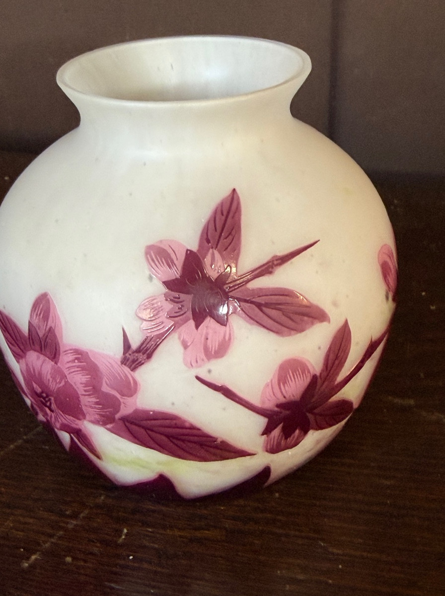 André Delatte Multi-layered Glass Vase With Floral Design