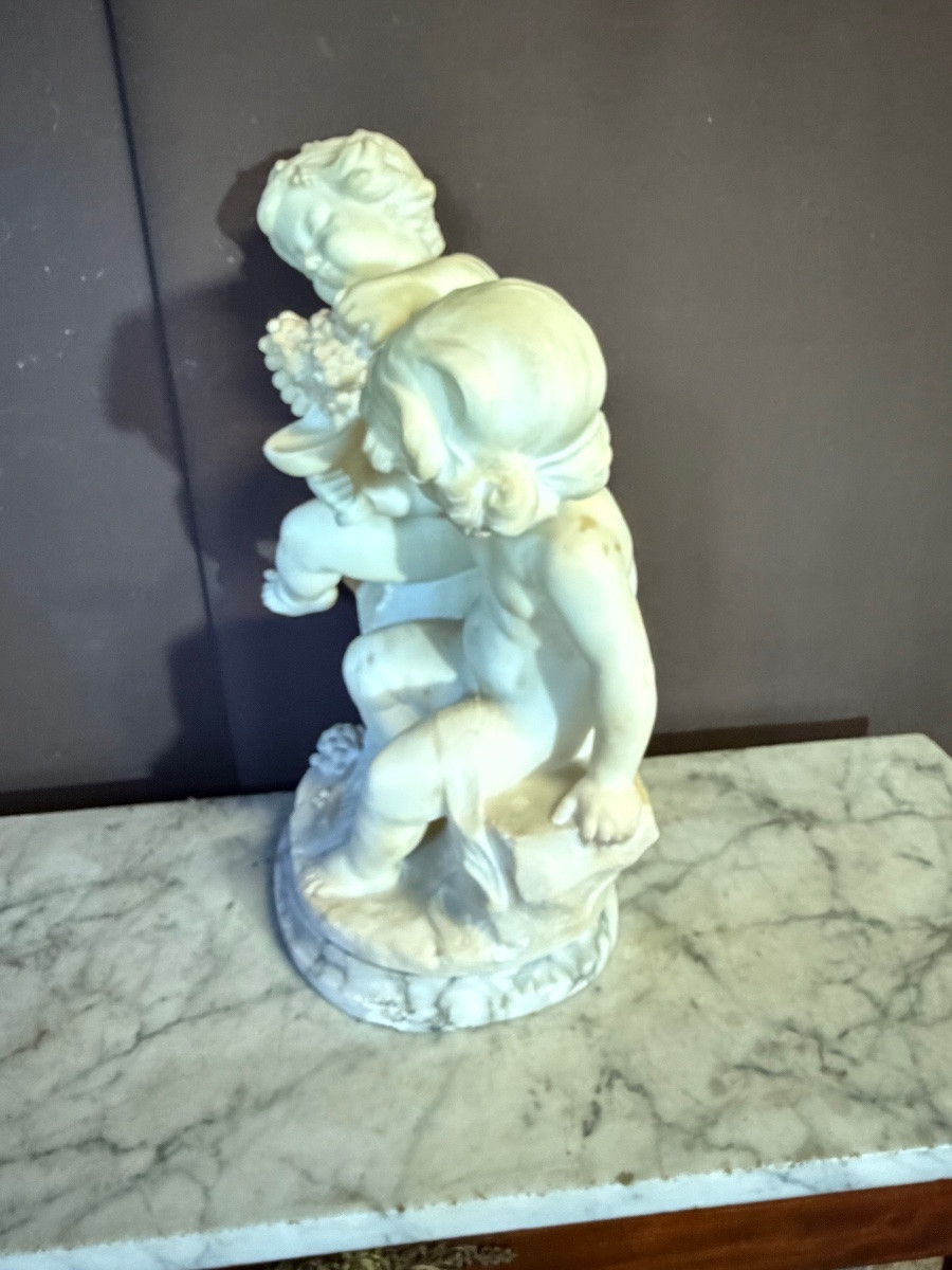 PUGI, GUGLIELMO (1850-1915). "DEUX AMOURS À LA GRAPPE DE RAISINS", SCULPTURE EN ALBÂTRE XIXE -photo-5