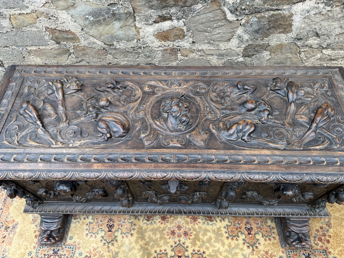 Italian Renaissance-style Chest-photo-3