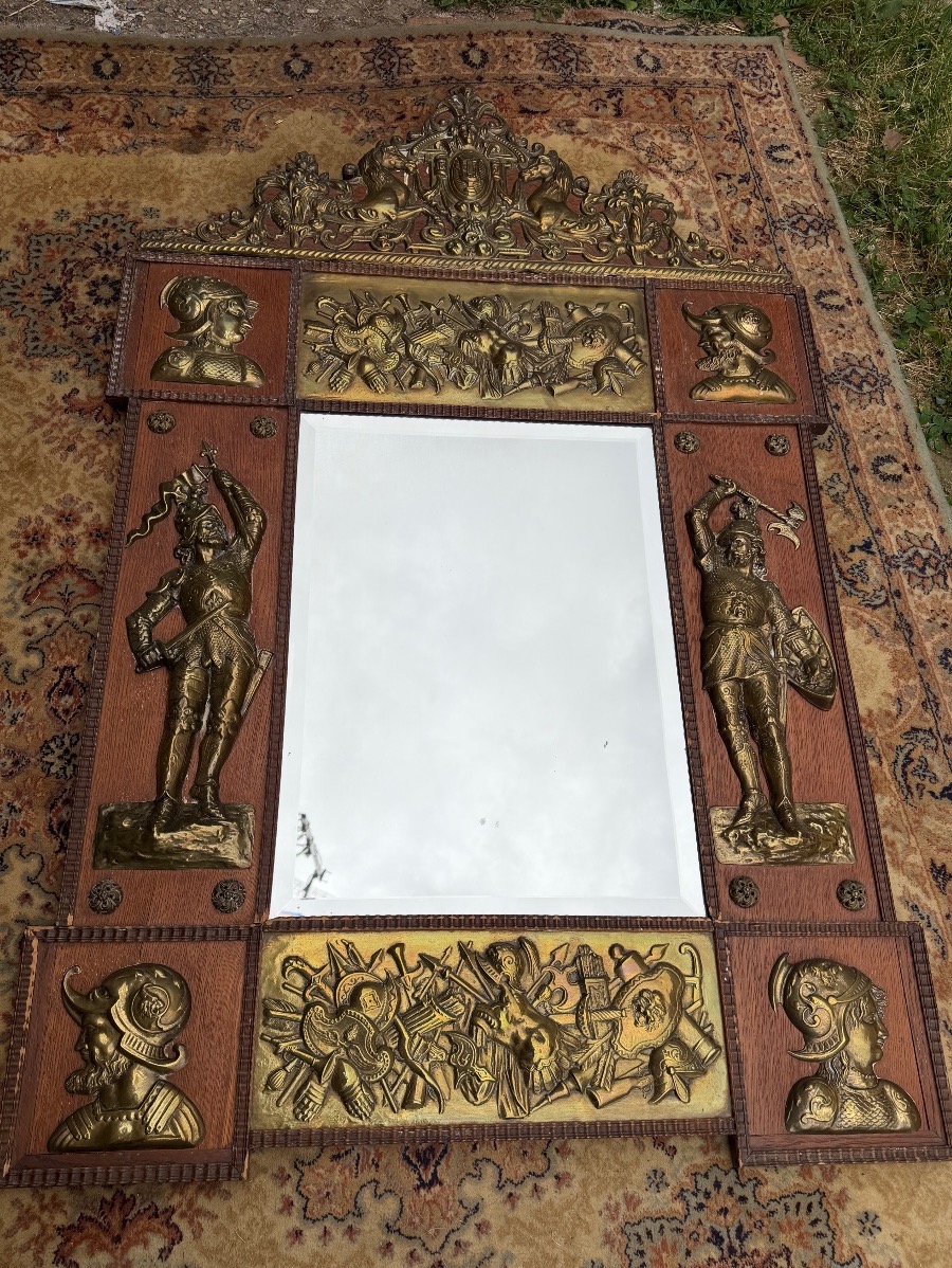 Large Renaissance-style Mirror (151 Cm)