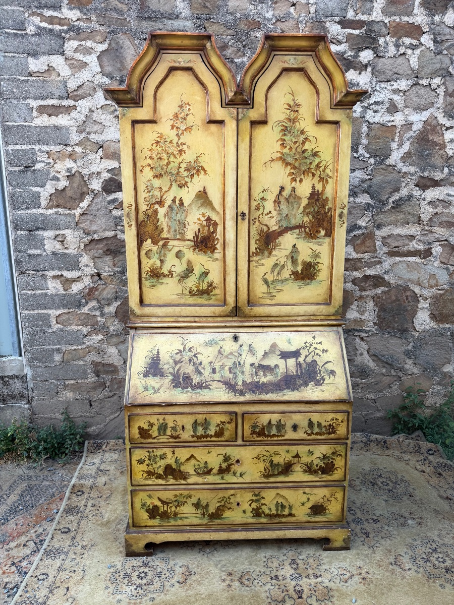 Bureau scriban en bois peint décor chinoisant 