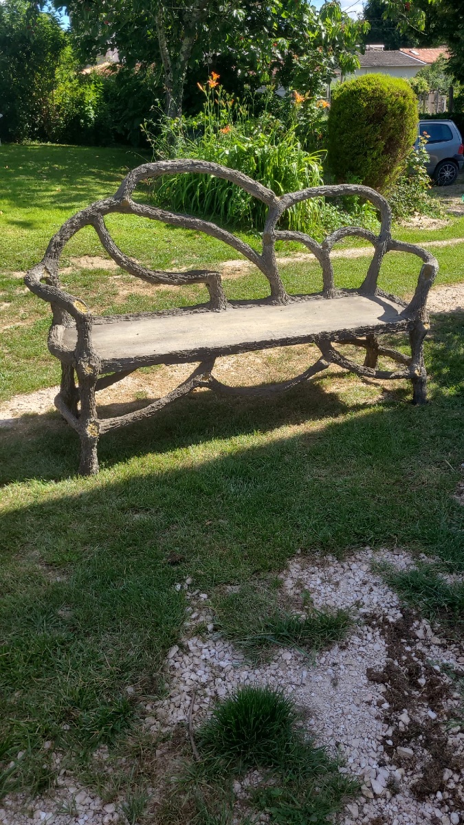Important banc de jardin en ciment faux bois -photo-3