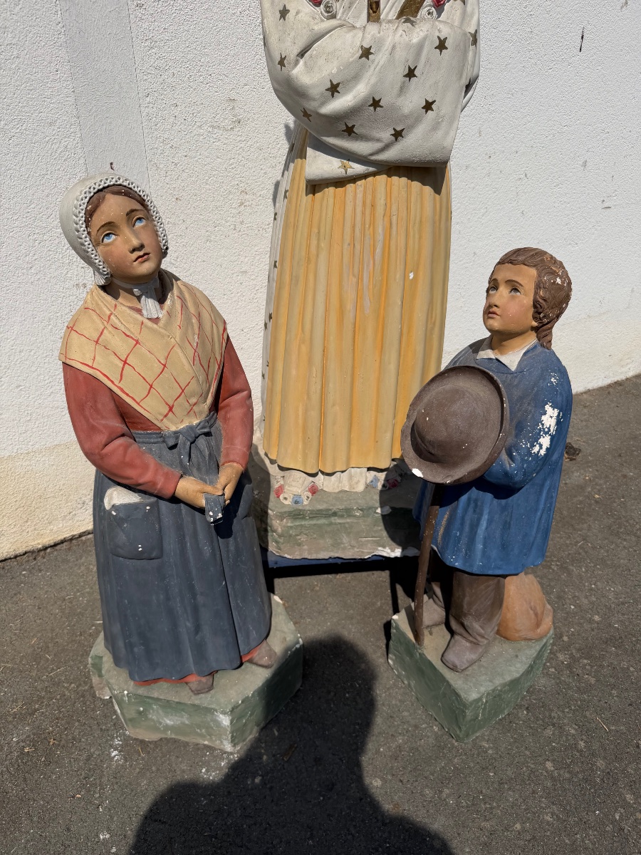 Three Religious Plaster Statues Depicting The Apparition Of Our Lady Of La Salette-photo-1