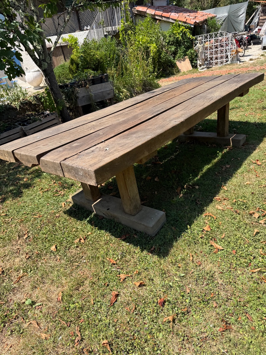 Large Brutalist Farmhouse Table -photo-1