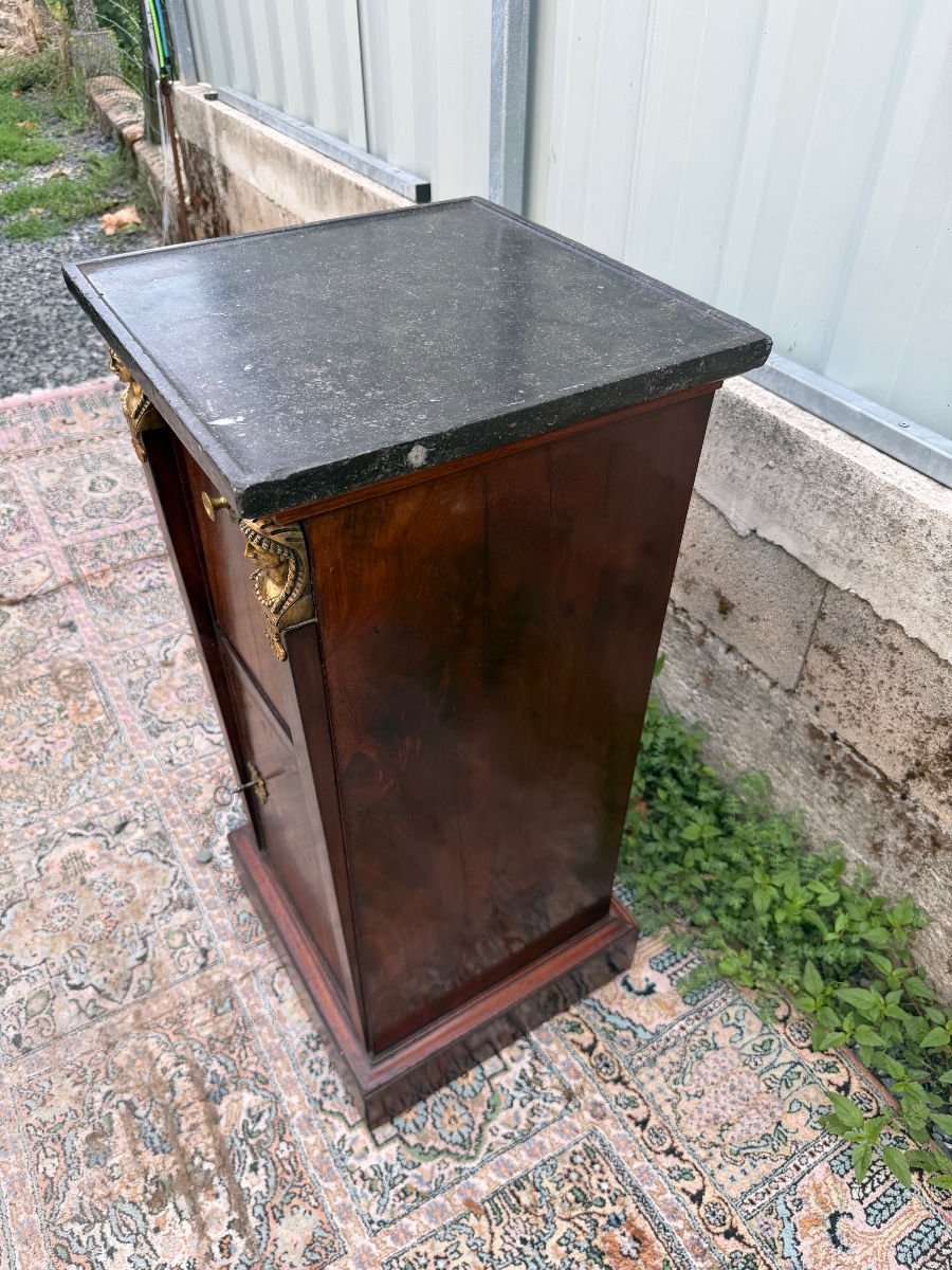 Empire-style Nightstand -photo-3