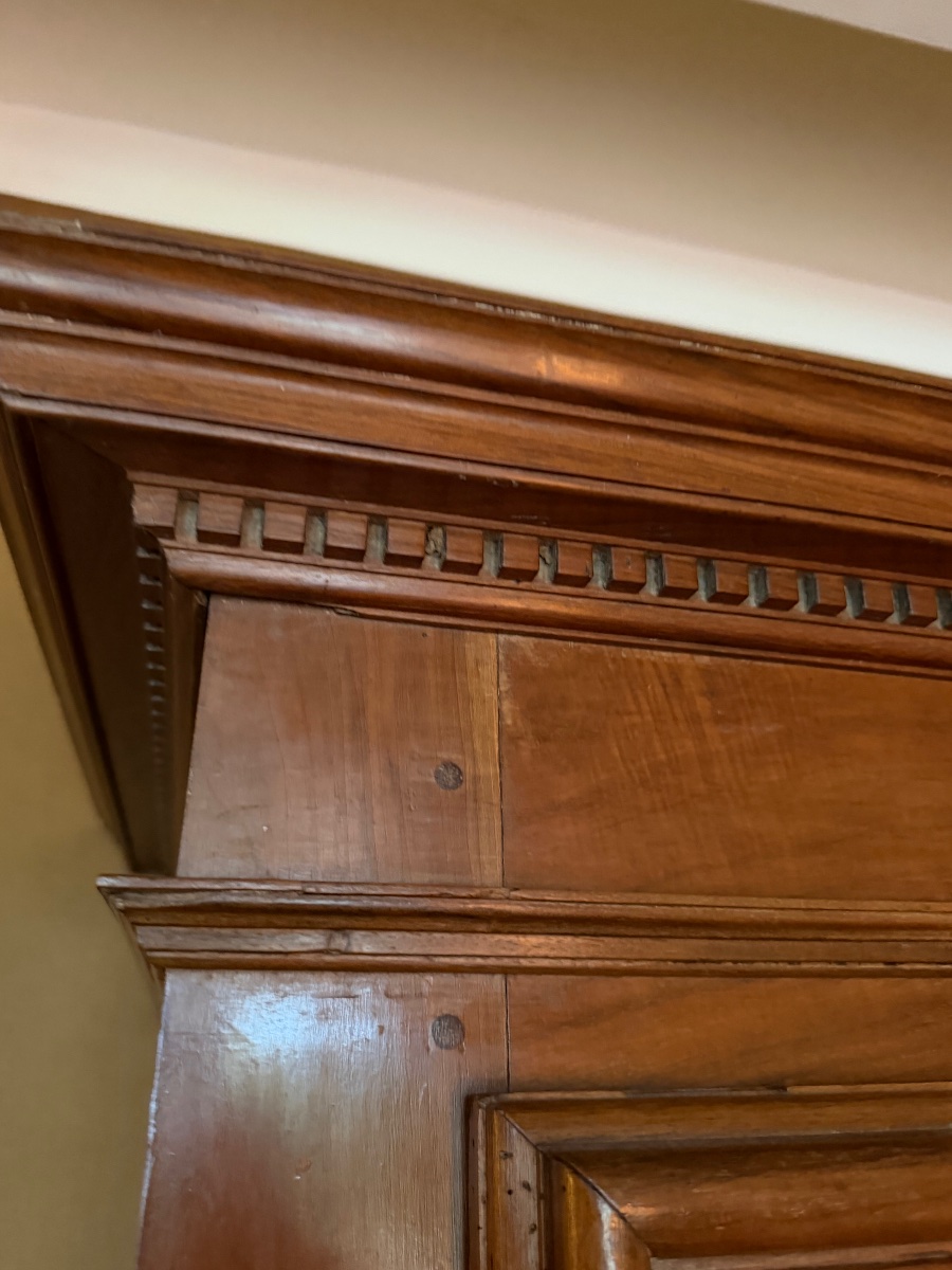 Louis XIII Two-part Sideboard-photo-4