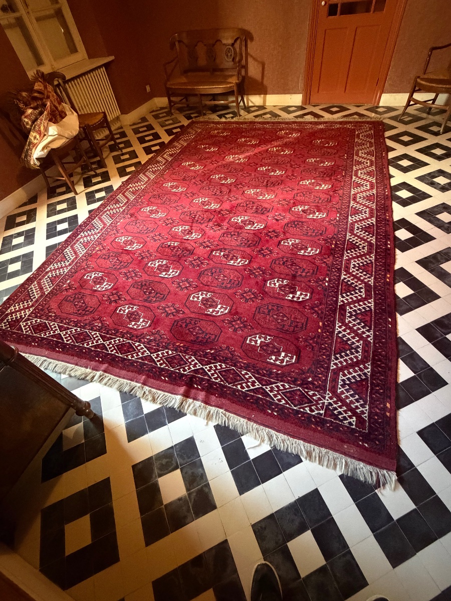 Important tapis d’orient (254/380)
