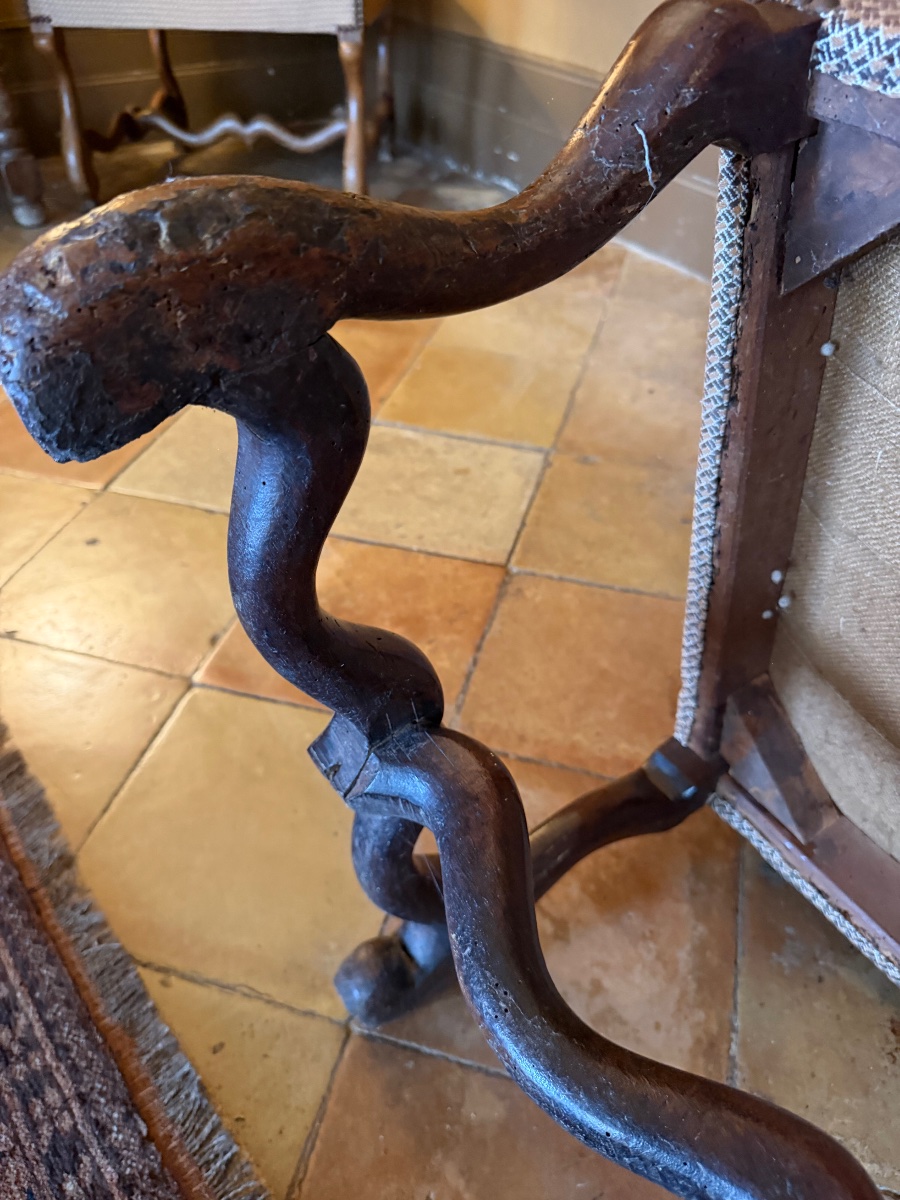 Louis XIV-era Wingback Chair -photo-4