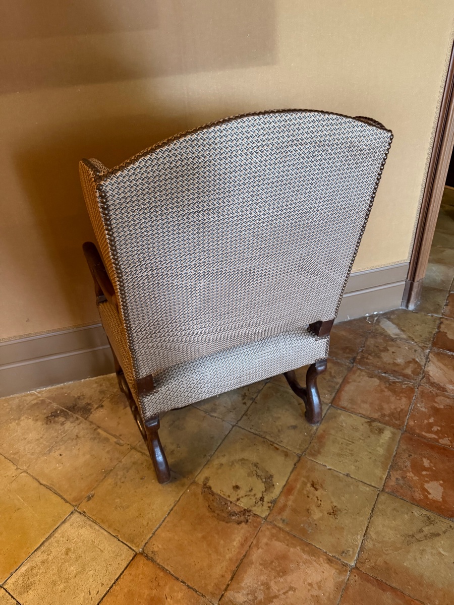 Louis XIV-era Wingback Chair -photo-4