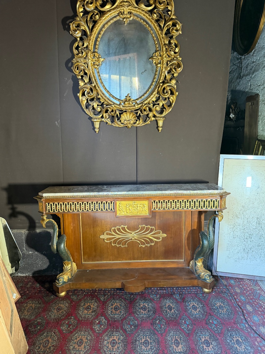 Carved And Gilded Wooden Console Table With A Dolphin Motif -photo-5