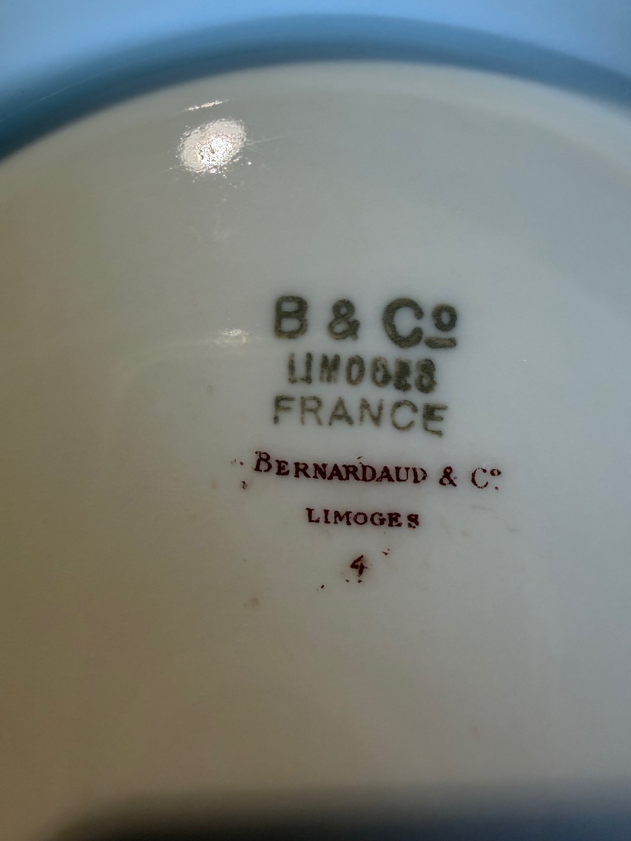 Important service en porcelaine de limoges bernardaud 72 pièces -photo-2