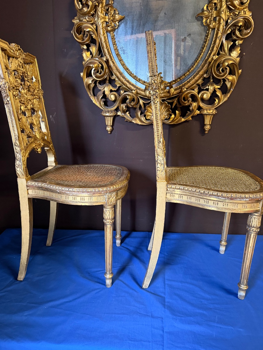Paire de chaises de style Louis XVI en bois doré -photo-4