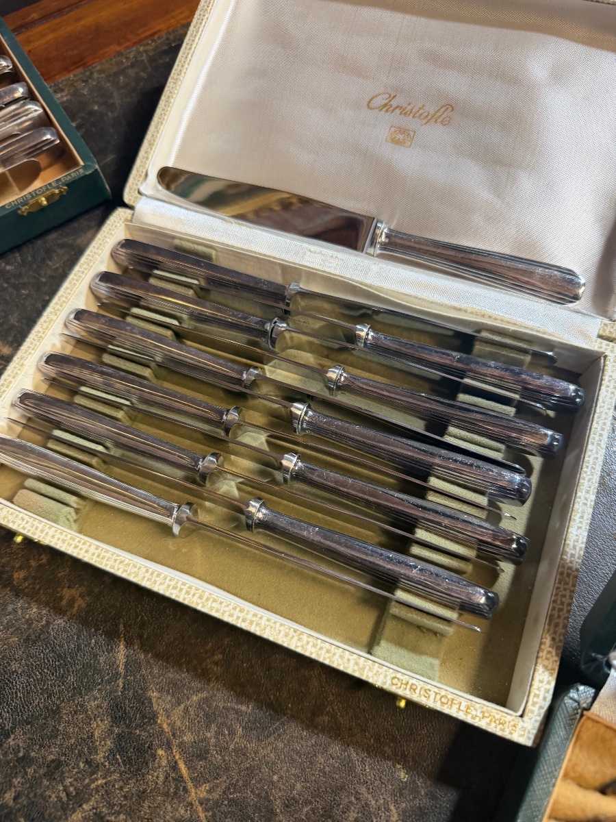 Christofle 73-piece Dinner Set -photo-3