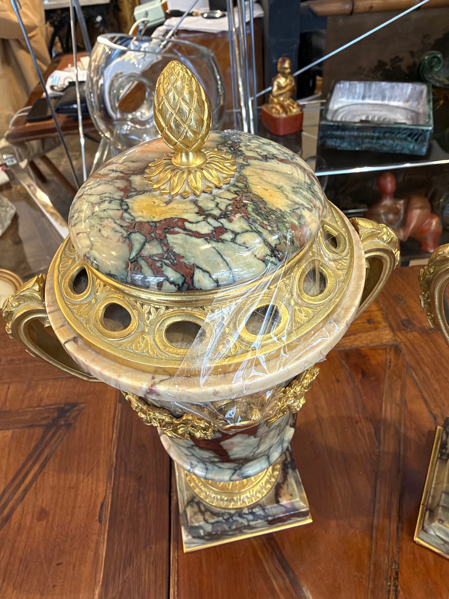 Pair Of Marble Casserole Dishes -photo-3