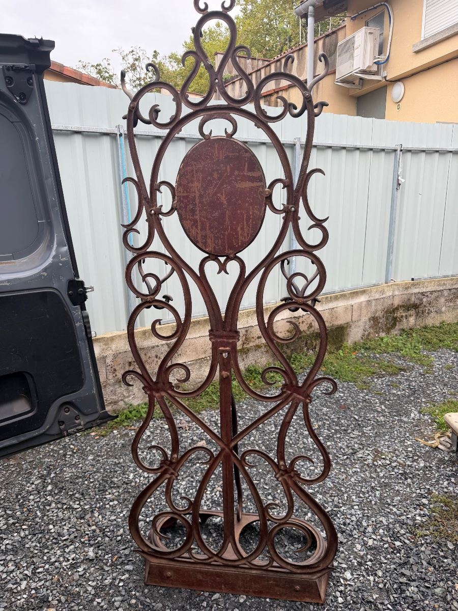 Porte manteau en fonte façon bois courbé -photo-4