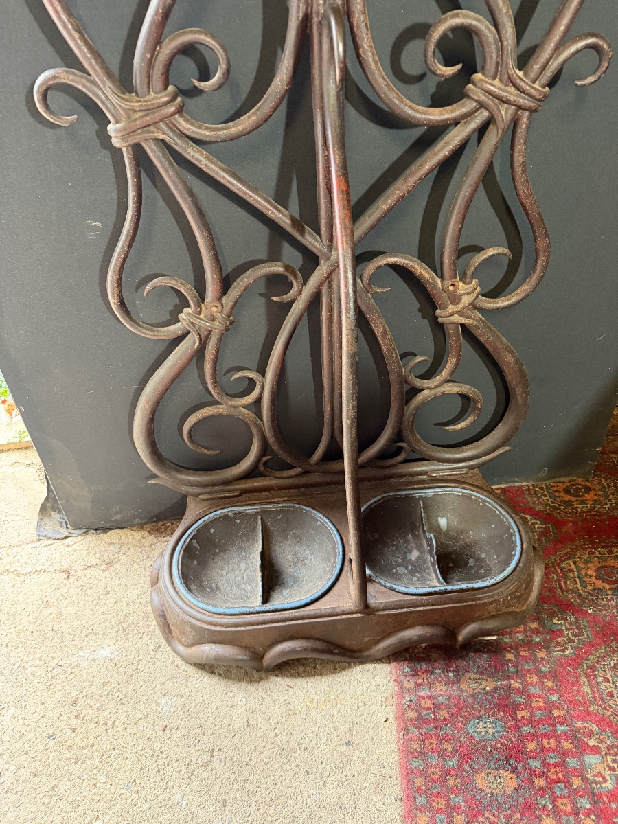 Porte manteau en fonte façon bois courbé -photo-1
