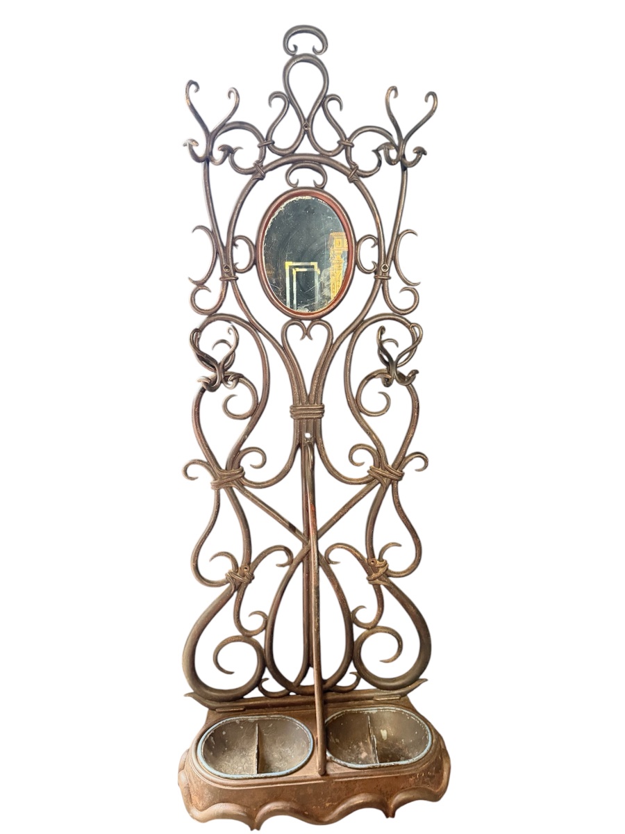 Porte manteau en fonte façon bois courbé 