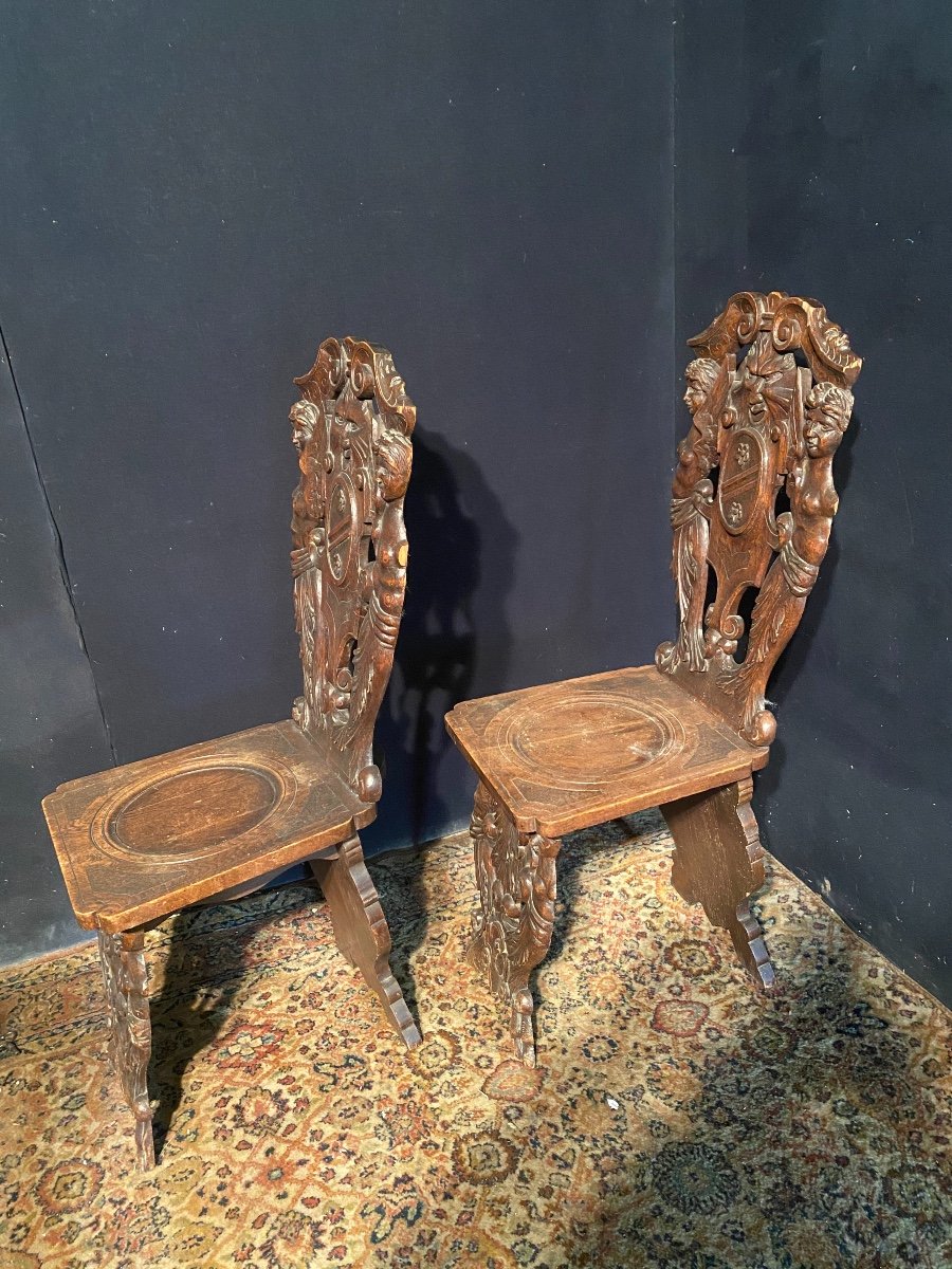 Pair Of Renaissance Style Escabelle Chairs-photo-3