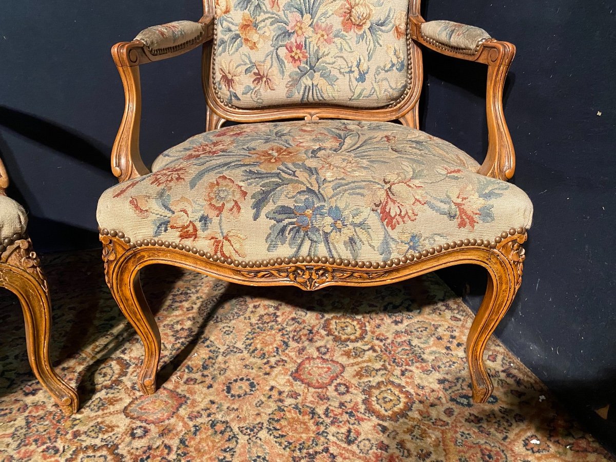 Paire De Fauteuils De Style Louis XV Recouvert De Tapisserie D’aubusson -photo-2