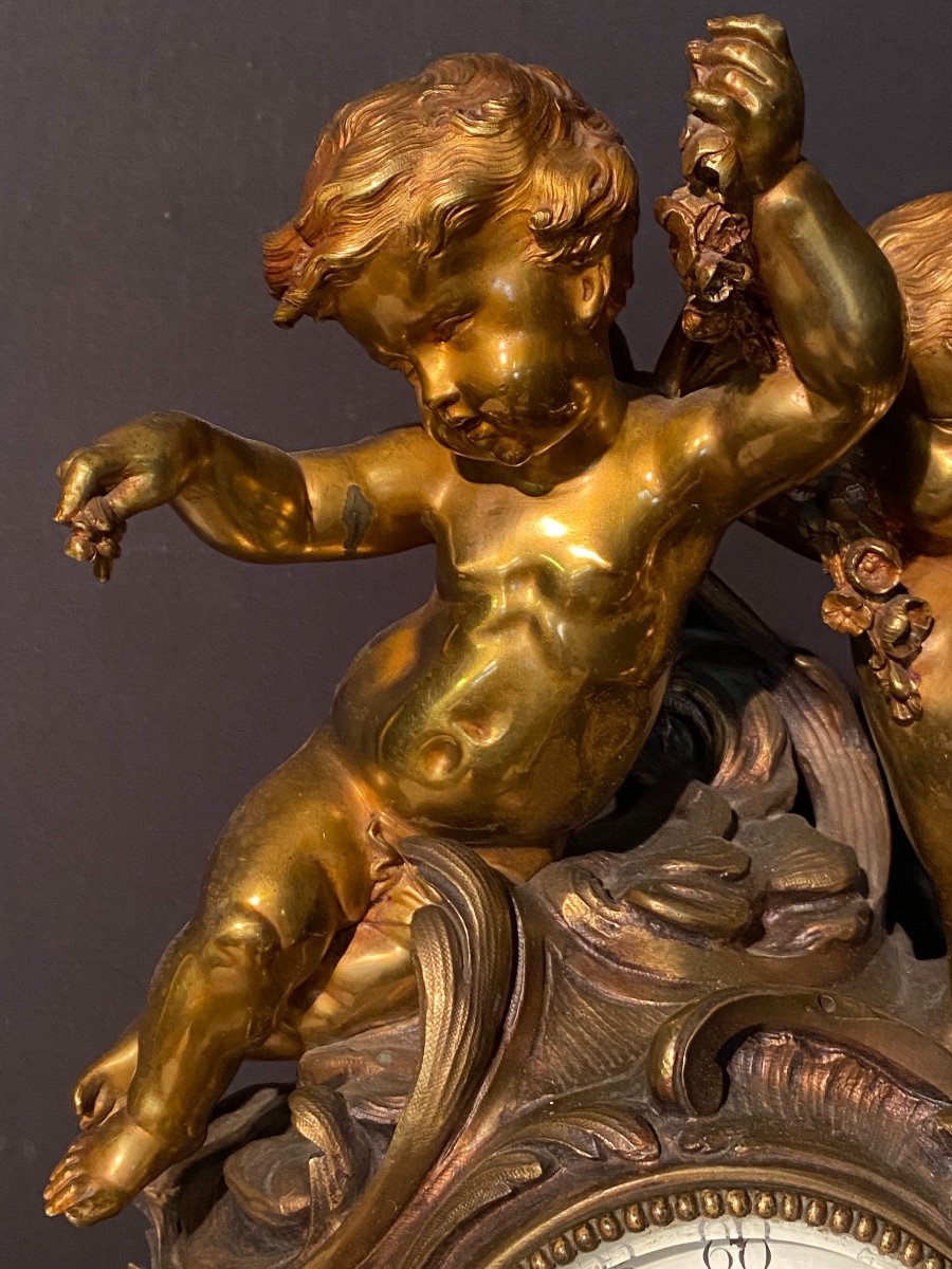 Pendule En Bronze à Décor D’angelots -photo-2