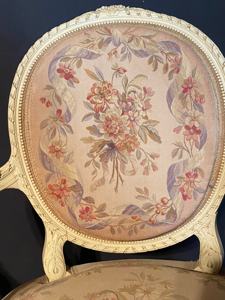 Paire De Fauteuils Médaillons De Style Louis XVI Recouvert De Tapisserie D’aubusson-photo-6