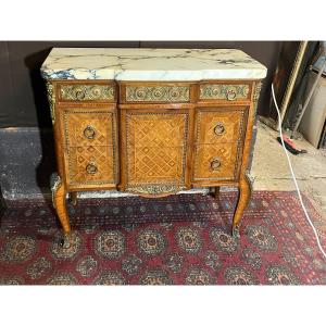 Commode En Marqueterie De Style Louis XVI 