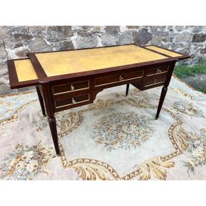 Bureau plat de style Louis XVI 