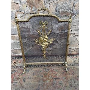 Pare étincelles en bronze de style Louis XVI 