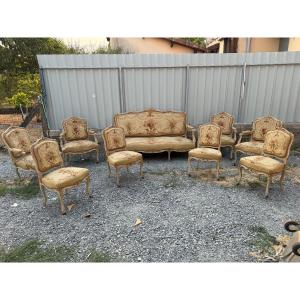 A Large Living Room Furnished With Aubusson Tapestry, Featuring Four Armchairs, A Sofa, And A