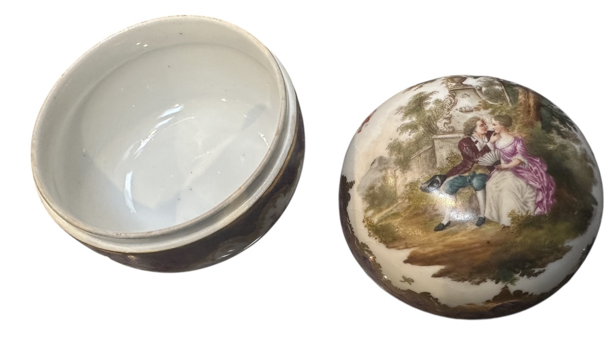 Bonbonnière en porcelaine de Meissen -photo-3