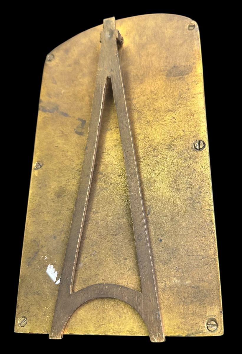 Jeune femme endormie -photo-2