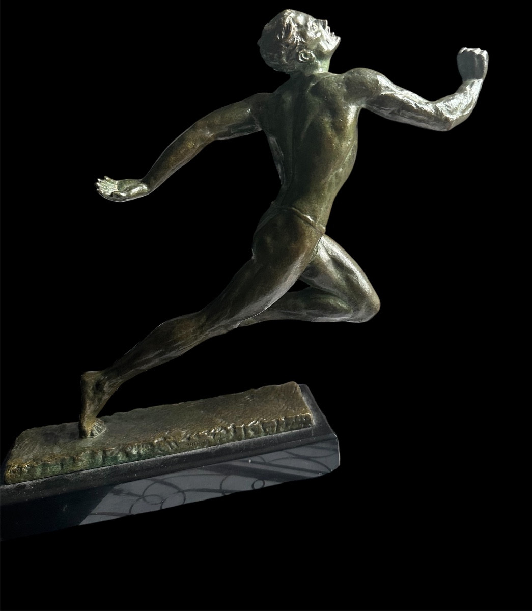 The Runner By Pierre Lefaguays-photo-2